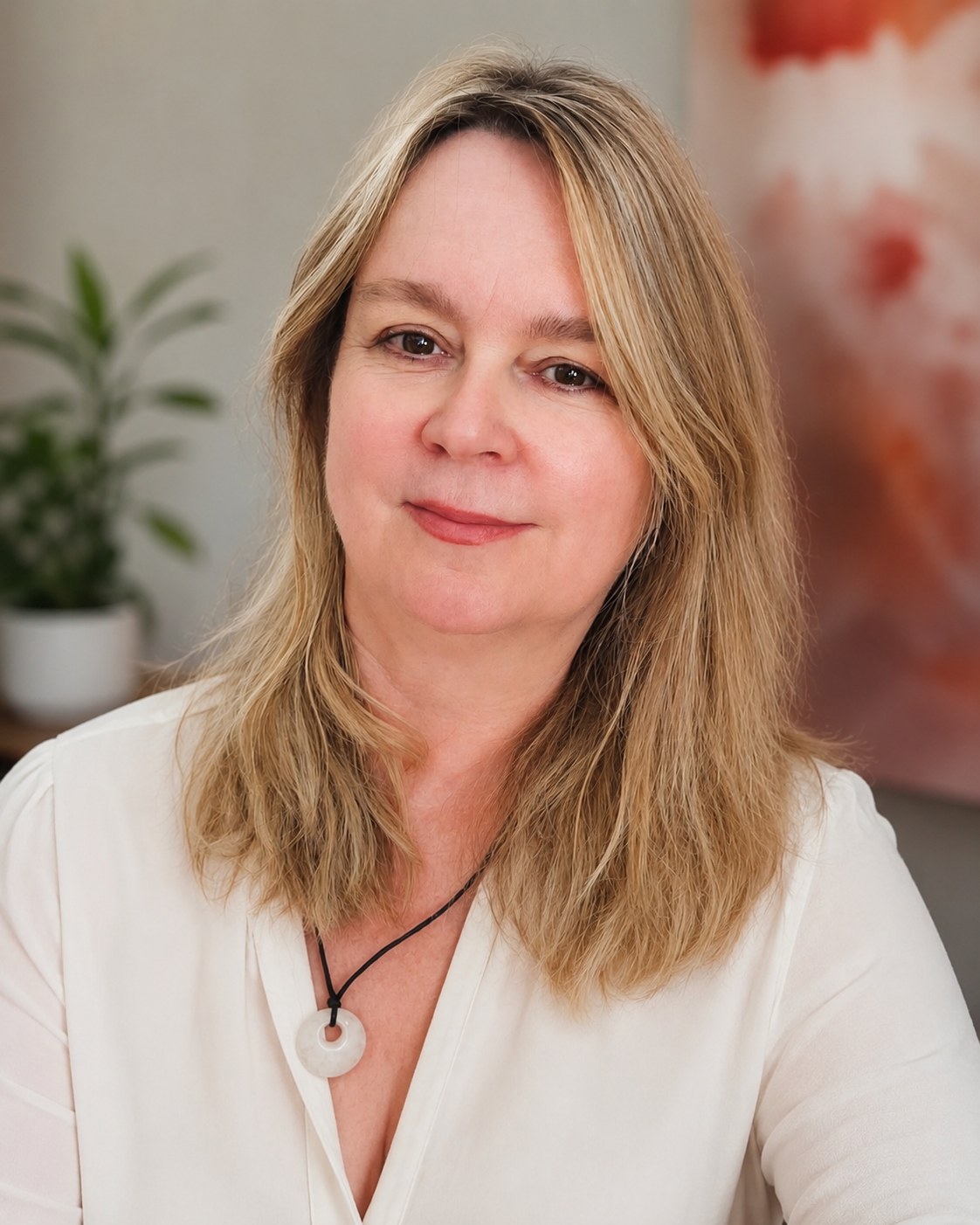 Kerstin Cloodt, freie Künstlerin und Begleiterin beim Malen in Kassel